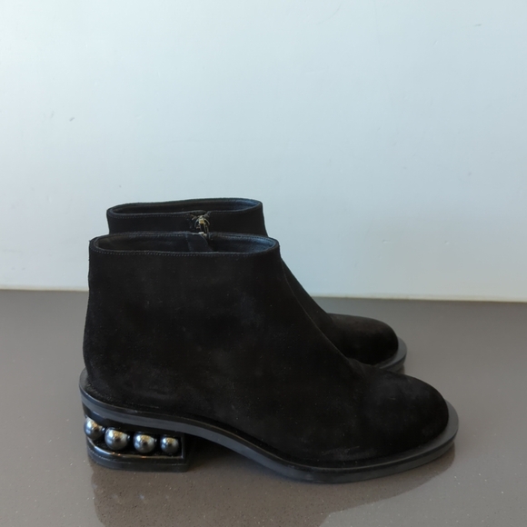 Nicholas Kirkwood Black Suede Pearl Crosta Ankle Bootie EU 39.5 US 9.5 - Picture 3 of 9